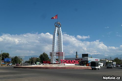 Město Tokmok - čeká nás posledních pár dní v Kyrgyzstánu.